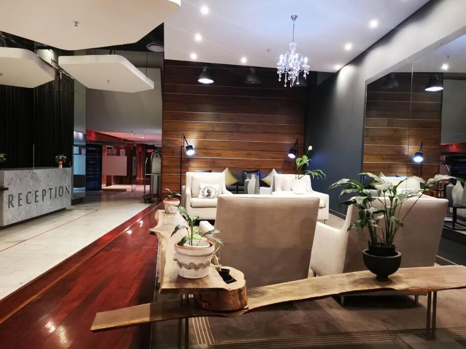 1007-Stunning Studio Apt With Incredible Joburg Views Johannesburg Exterior photo